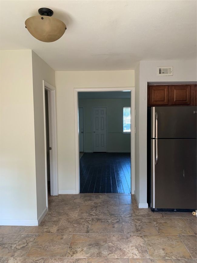 APT-101 - 8811 Dawnridge Cir, Home with 2 bedrooms, 2 bathrooms and 2 parking in Austin TX | Image 7