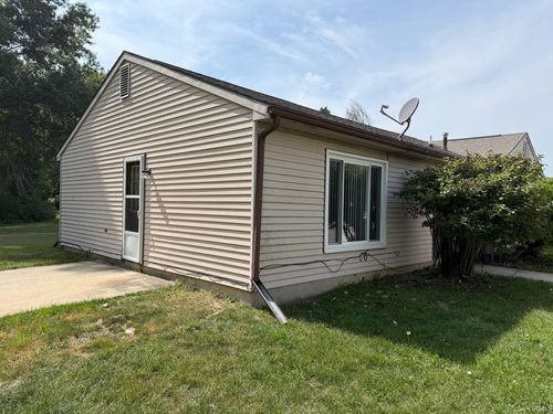 519 Villa Park Ct, Fort Wayne, IN, 46808-1588 | Card Image