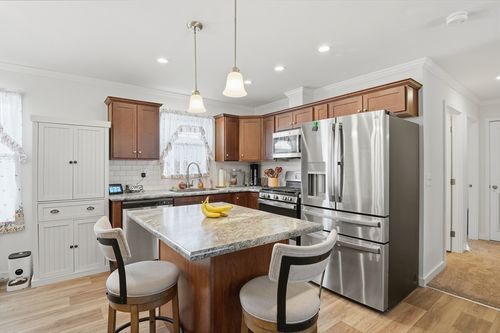 9 Lily Ln, Baldwinville, MA, 01436-1372 | Card Image