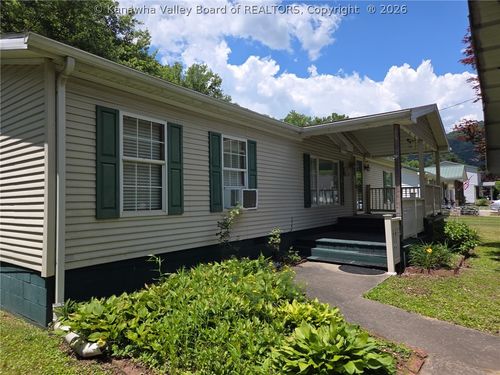 139 Gina Street, Mount Carbon, WV, 25139 | Card Image