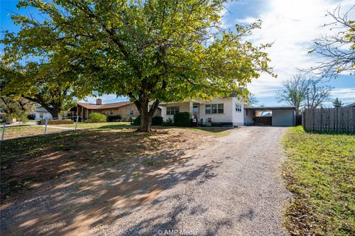 506 E Beauregard St, Rotan, TX, 79546-4702 | Card Image