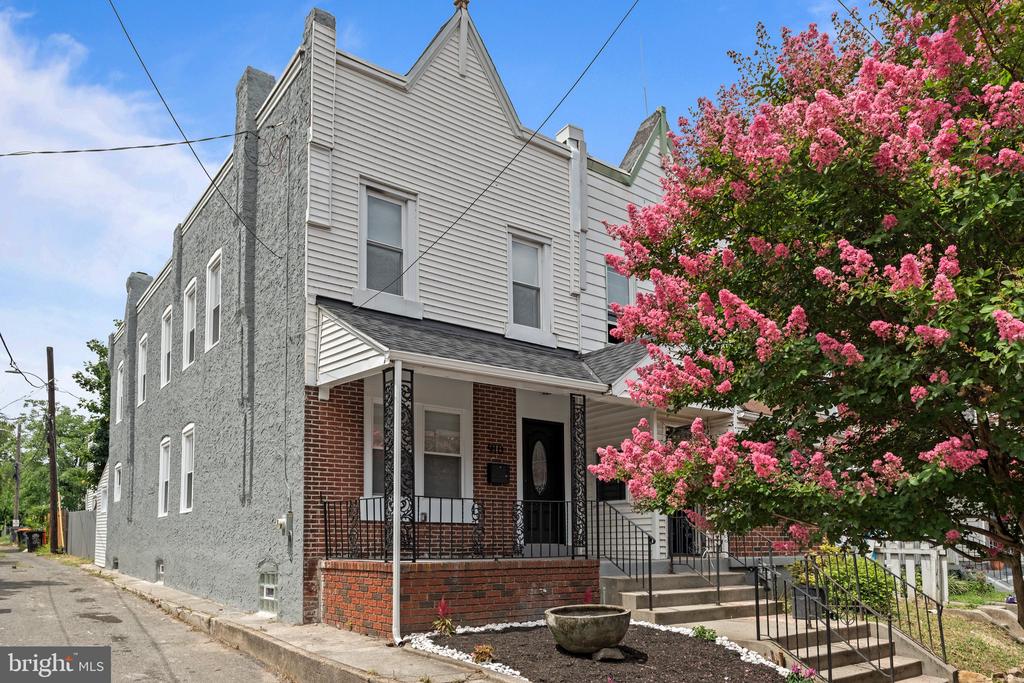Barclay St, Chester, PA 19013
