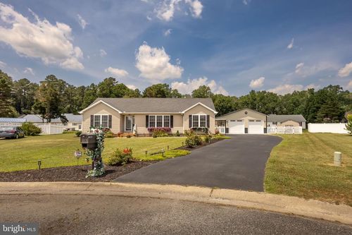 404 Peachtree Ct, Hebron, MD, 21830-1069 | Card Image