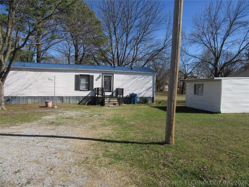 50 N Johnson St, Kiowa, OK, 74553-5305 | Card Image