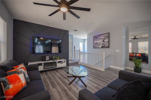 10628 Calf Creek Ct, Las Vegas, NV, 89129-8691 | Card Image