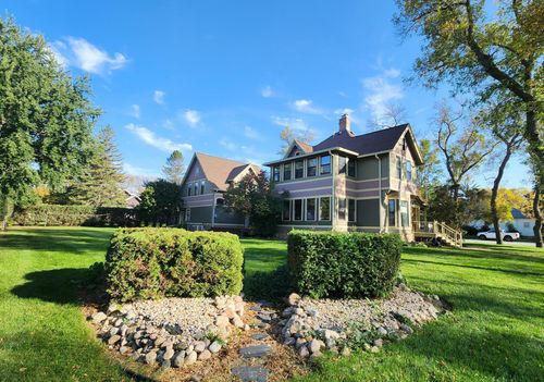 919 3rd Ave Sw, Pipestone, MN, 56164-1423 | Card Image