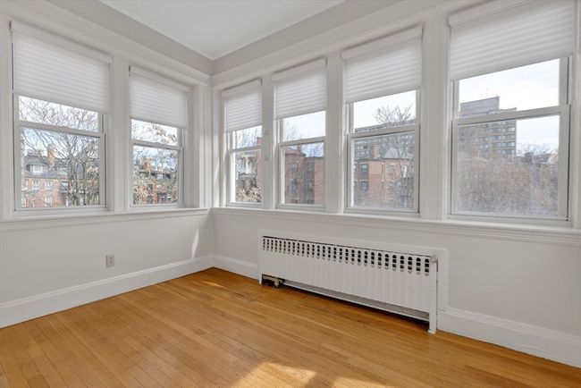 APT-3 - 24 Dean Rd, Condo with 2 bedrooms, 2 bathrooms and 2 parking in Brookline MA | Image 21