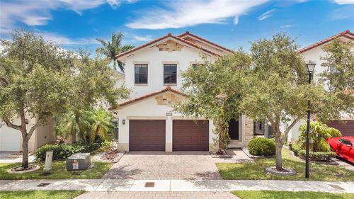 10574 Nw 70th Ln, Doral, FL, 33178-3253 | Card Image
