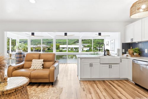 751-250 Opihikao Way, Honolulu, HI, 96825-1123 | Card Image