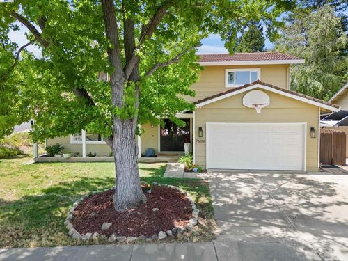 7606 Desertwood Ln, Pleasanton, CA, 94588-4369 | Card Image