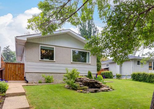 1040 16 Street Ne, Calgary, AB, T2E4S8 | Card Image