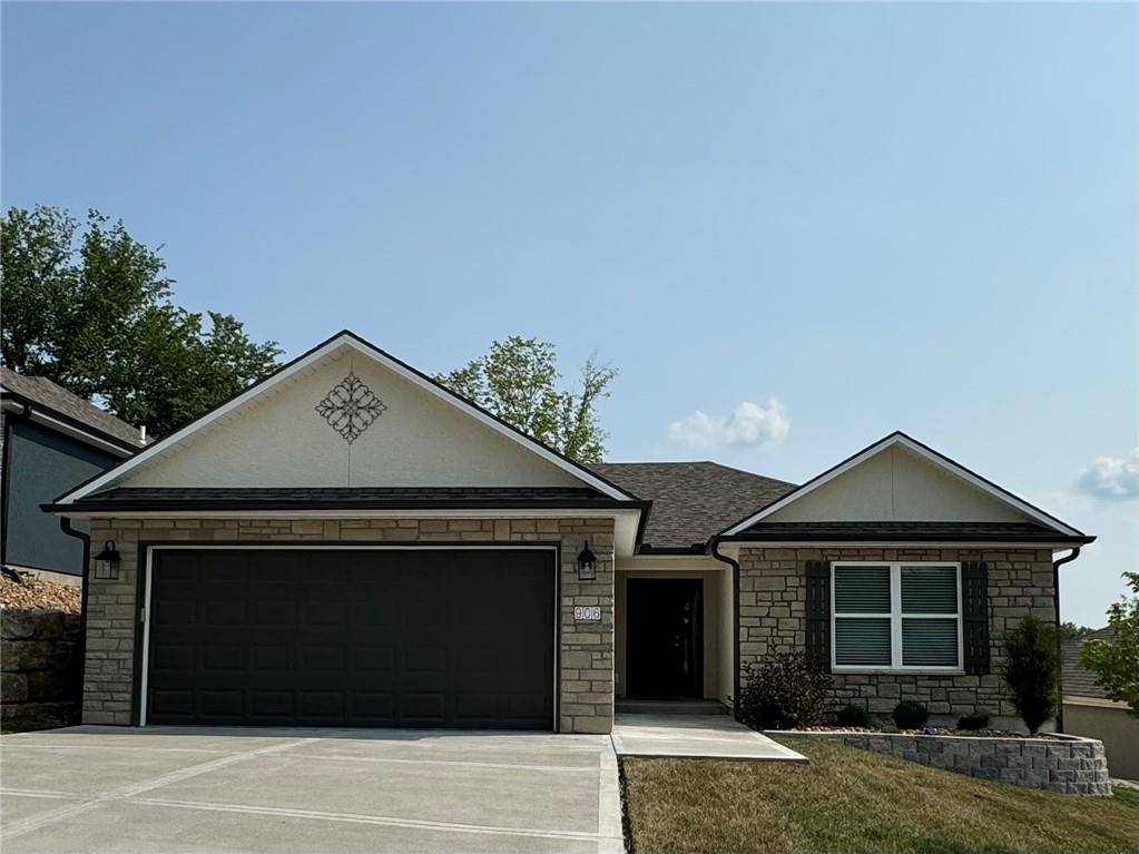 Highland St, Pleasant Hill, MO 64080
