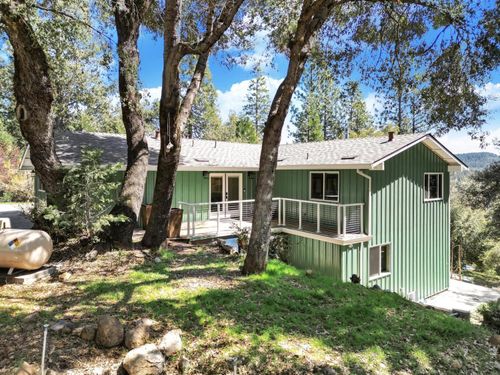16489 Banner Quaker Hill Rd, Nevada City, CA, 95959-8820 | Card Image