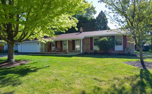 8316 N Edge O Woods Dr, Brown Deer, WI, 53223-3319 | Card Image