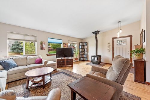 283 Valley Grove Dr, Bozeman, MT, 59718-7982 | Card Image