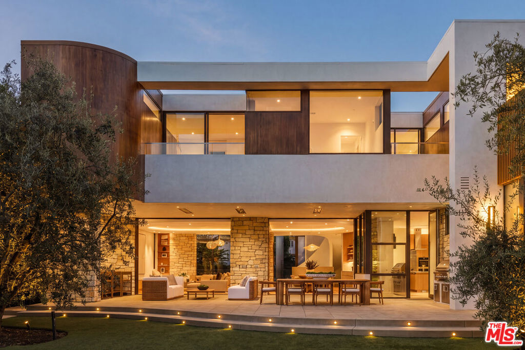 709 Walden Dr, For Sale in Beverly Hills - eXp Realty