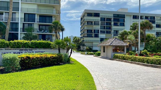 APT-504 - 5059 N Highway A1a, Condo with 2 bedrooms, 2 bathrooms and null parking in Hutchinson Island FL | Image 52