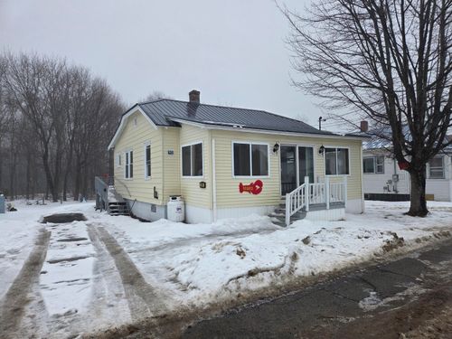 90 Bates Street, Millinocket, ME, 04462 | Card Image