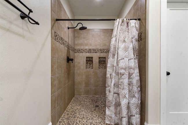281 County Road 404, House other with 3 bedrooms, 2 bathrooms and null parking in Nacogdoches TX | Image 28