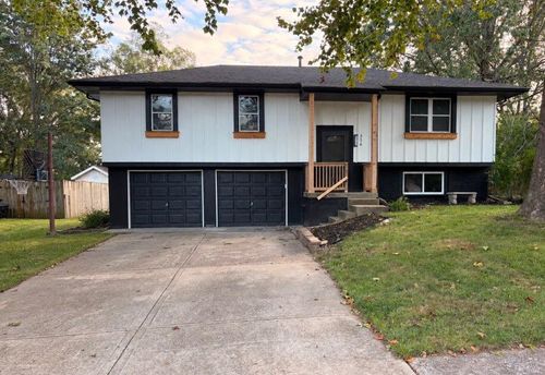 316 Sw Killarney Ln, Blue Springs, MO, 64014-4928 | Card Image