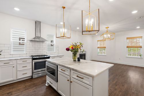 3303 Joggers Pass, Nashville, TN, 37206-2557 | Card Image