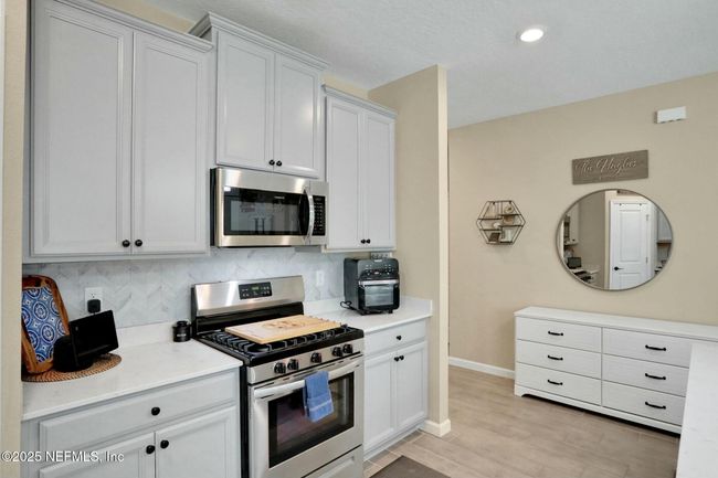 3922 Cloverdale Ct, House other with 3 bedrooms, 2 bathrooms and null parking in MIDDLEBURG FL | Image 12