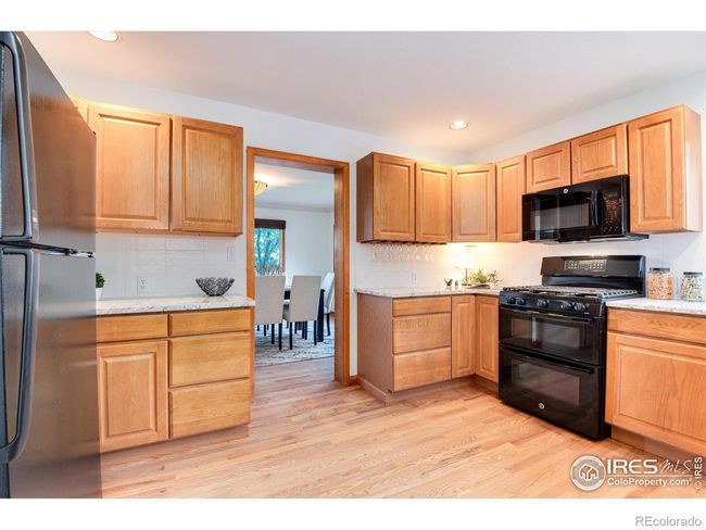 New granite countertops | Image 16