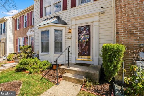 8016 Brightlight Pl, ELLICOTT CITY, MD, 21043-7961 | Card Image