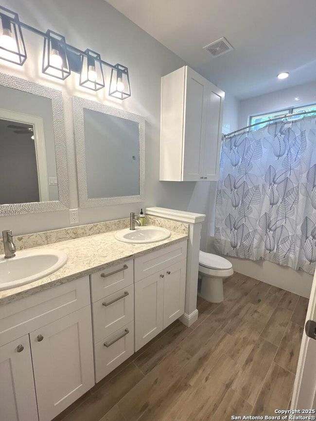 9003 Meridian Oak Ln, House other with 3 bedrooms, 2 bathrooms and null parking in Austin TX | Image 8