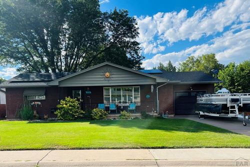 15 Stanford Ave, Pueblo, CO, 81005-1623 | Card Image