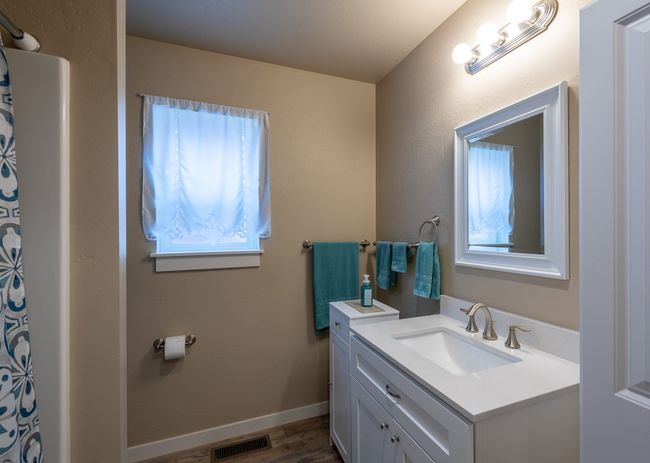 Main full bathroom | Image 14