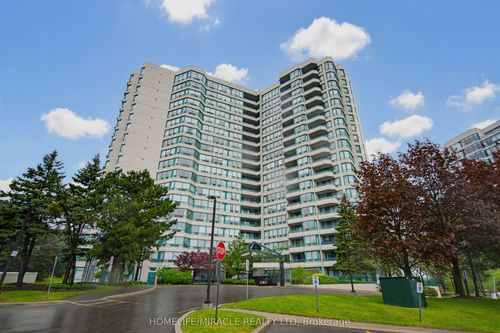 ph211-7250 Yonge St, Thornhill, ON, L4J7X1 | Card Image