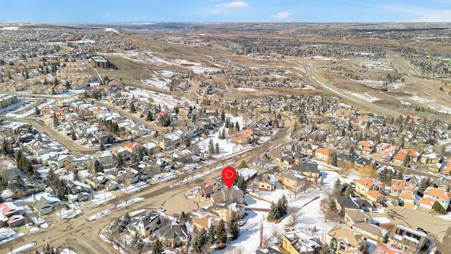 121 Patterson Mount Sw, House other with 5 bedrooms, 4 bathrooms and 4 parking in Calgary AB | Image 48