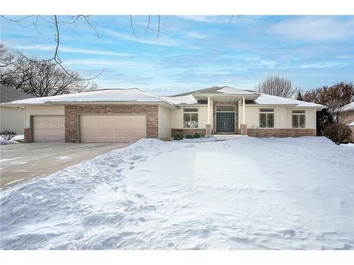 3139 Anric Dr, Eau Claire, WI, 54701-3054 | Card Image