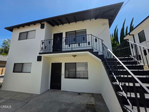 fl-1st-12246 Oxnard St, North Hollywood, CA, 91606-4640 | Card Image