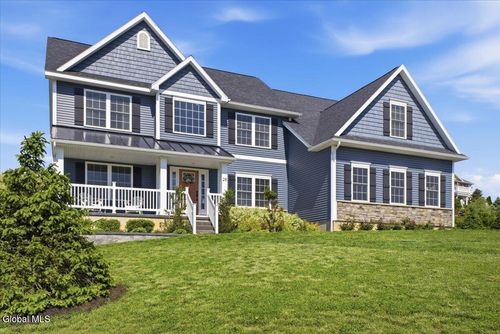 28 Park Ridge Dr, East Greenbush, NY, 12061-3636 | Card Image