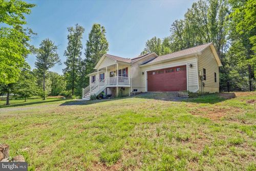 5030 Timber Knoll Ln, Warrenton, VA, 20186-8509 | Card Image