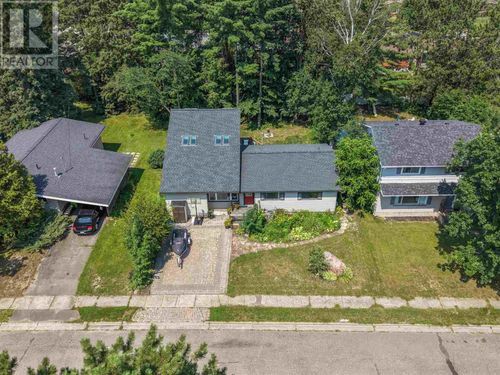 131 Meadow Park Cres, Sault Ste. Marie, ON, P6A4H1 | Card Image