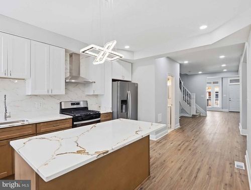 819 Belgian Ave, BALTIMORE, MD, 21218-1221 | Card Image