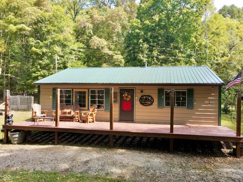 784 Combs Rd, Nashville, IN, 47448-8917 | Card Image