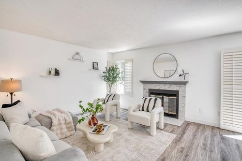 340 N Wildwood, Hercules, CA, 94547-3527 | Card Image