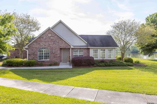 unit-110-7111 Village Charmant Dr, Baton Rouge, LA, 70809-7804 | Card Image