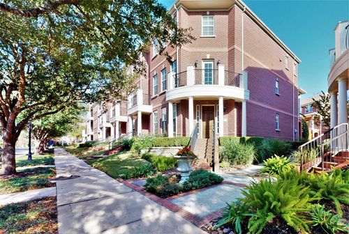 26 Islewood Blvd, The Woodlands, TX, 77380-2855 | Card Image