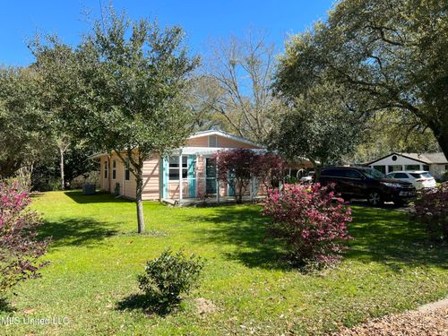 2 Fleetwood Pl, Ocean Springs, MS, 39564-5112 | Card Image