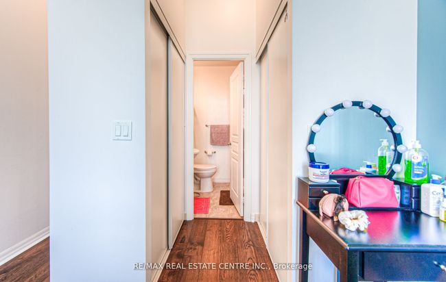 3303 - 220 Burnhamthorpe Rd W, Condo with 2 bedrooms, 2 bathrooms and null parking in Mississauga ON | Image 7