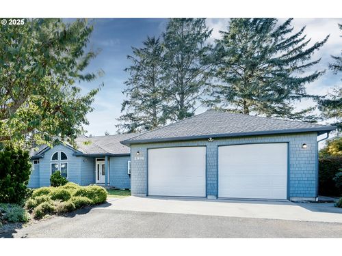 2998 Pine Ct, Gearhart, OR, 97138-2287 | Card Image