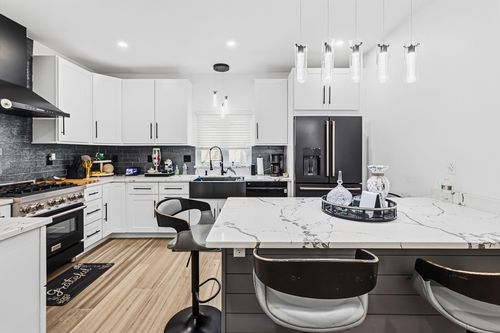 658 Third, Fall River, MA, 02721 | Card Image