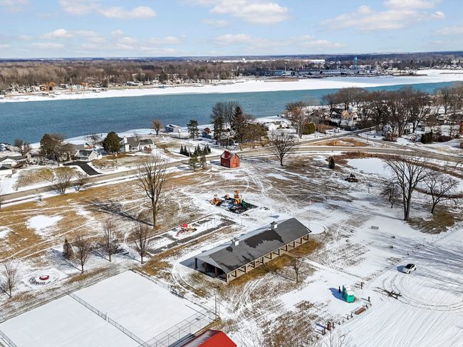 1397 N Channel Dr, House other with 4 bedrooms, 3 bathrooms and null parking in Harsens Island MI | Image 12