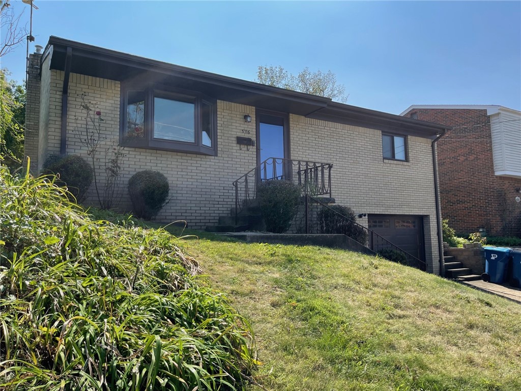 3rd St, Verona, PA 15147