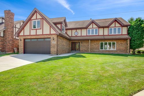 1395 Lilac Ln, Addison, IL, 60101-5741 | Card Image